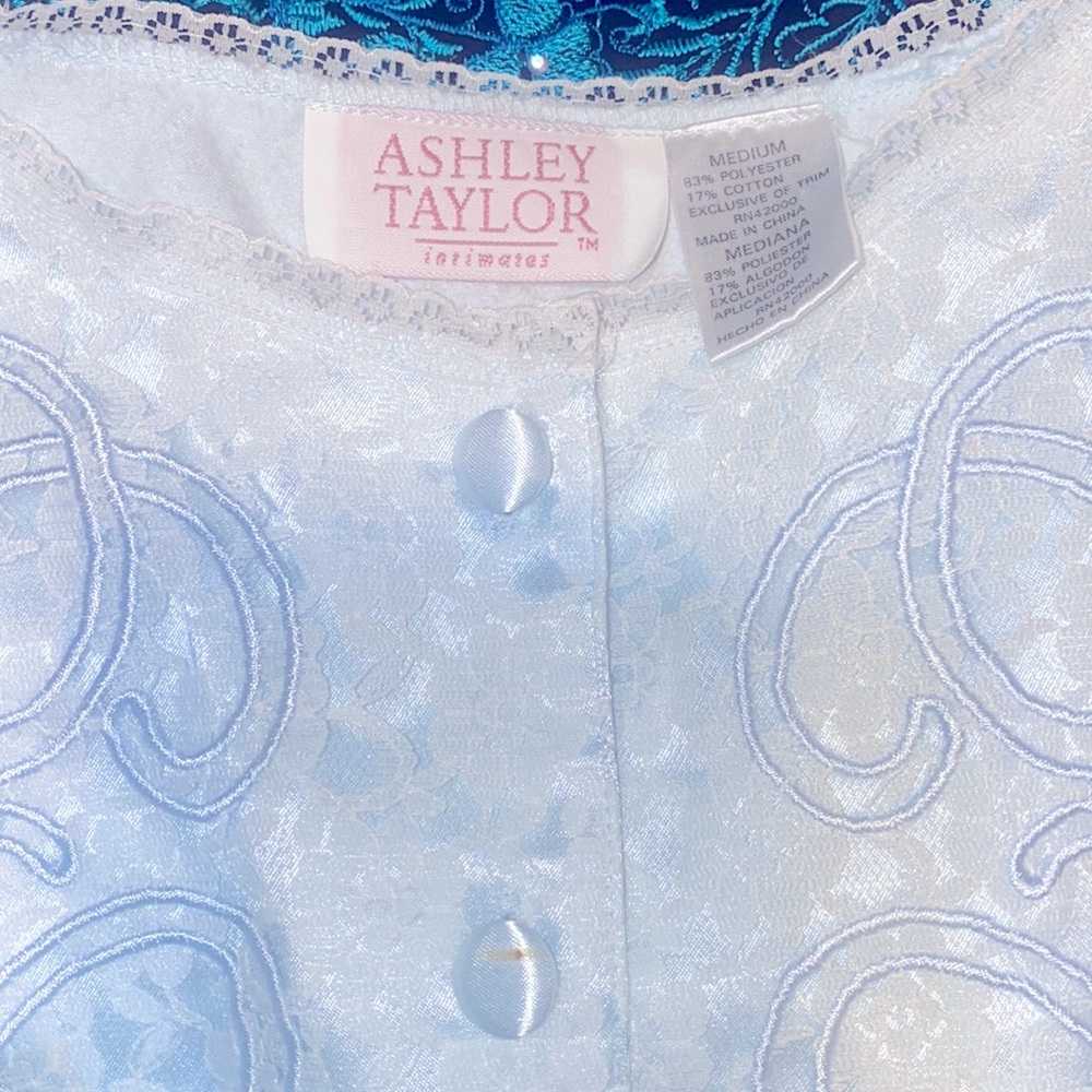 Ashley Taylor Women's Vintage Satin Pajama Set-Size Small